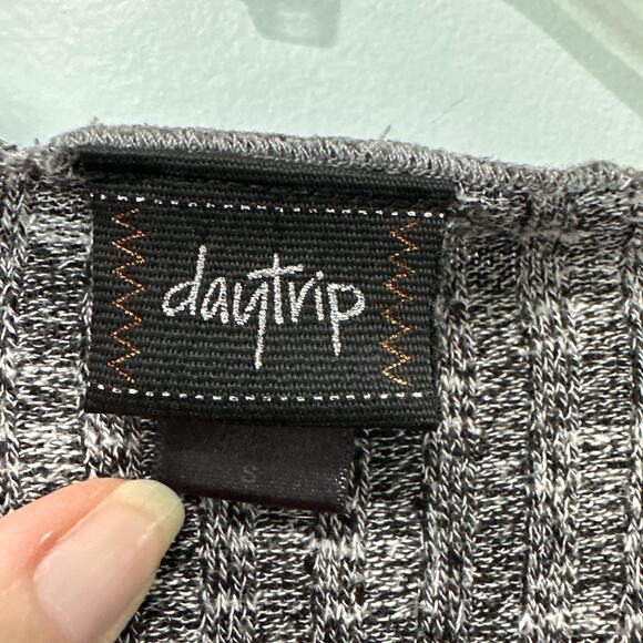 Daytrip Cardigan Women's Small - Picture 4 of 6